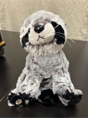 GANZ Webkinz Raccoon Plush Toy Retired HM143 Collectible 2005